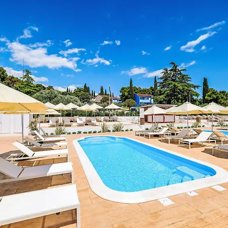 Appartement Medena-5 By Interhome